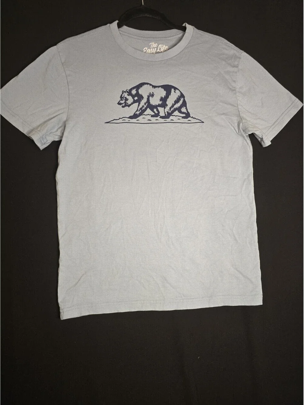 The Easy Life Jerry Leigh T-Shirt Mens Size S Navy Bear Hiking Outdoor Gear Tee